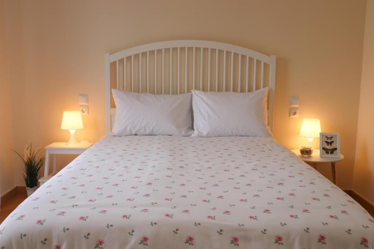 ☆Minimal 6 floor Apartment in the Center of Patras - Housity