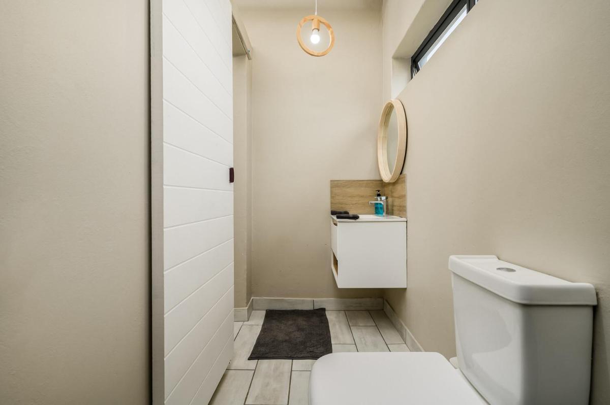 15 Port Elizabeth Country Getaway Deer Park estate15 - Housity