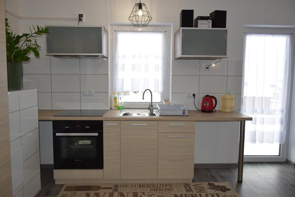 Noclegi u Eweliny - Housity