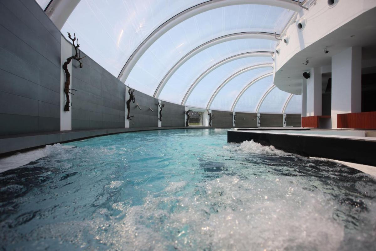Piscina en o cerca de Hotel Silken Villa de Laguardia