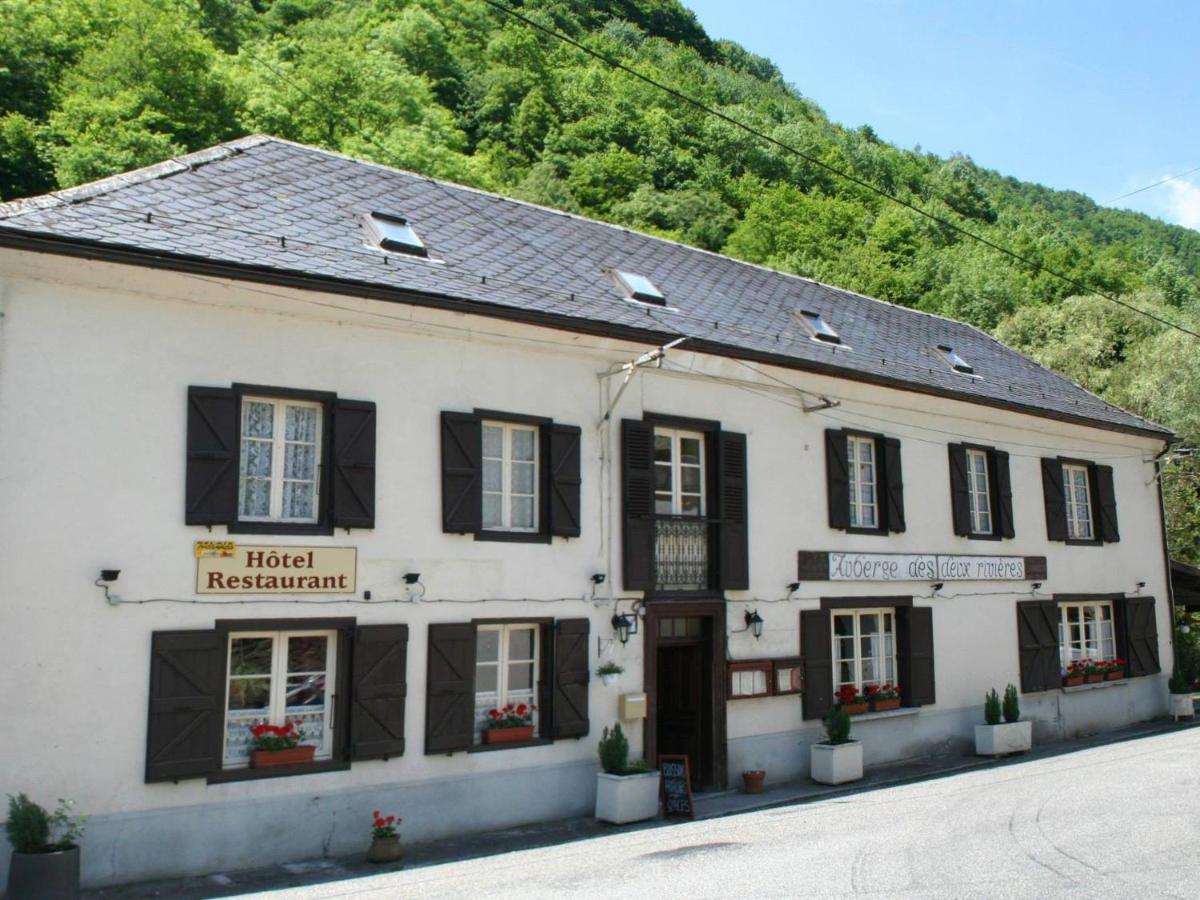 Auberge Des Deux Rivières - Housity