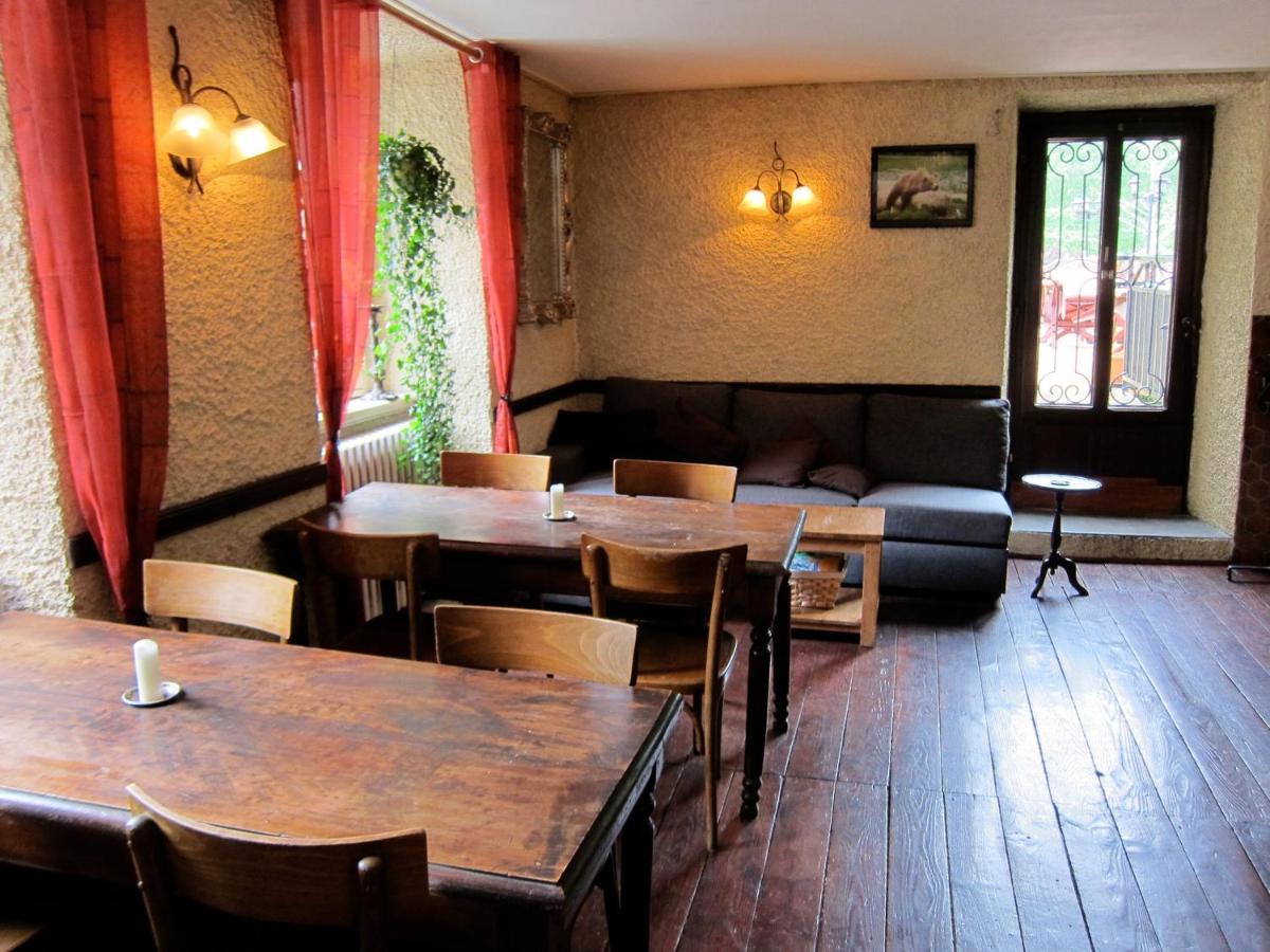 Auberge Des Deux Rivières - Housity