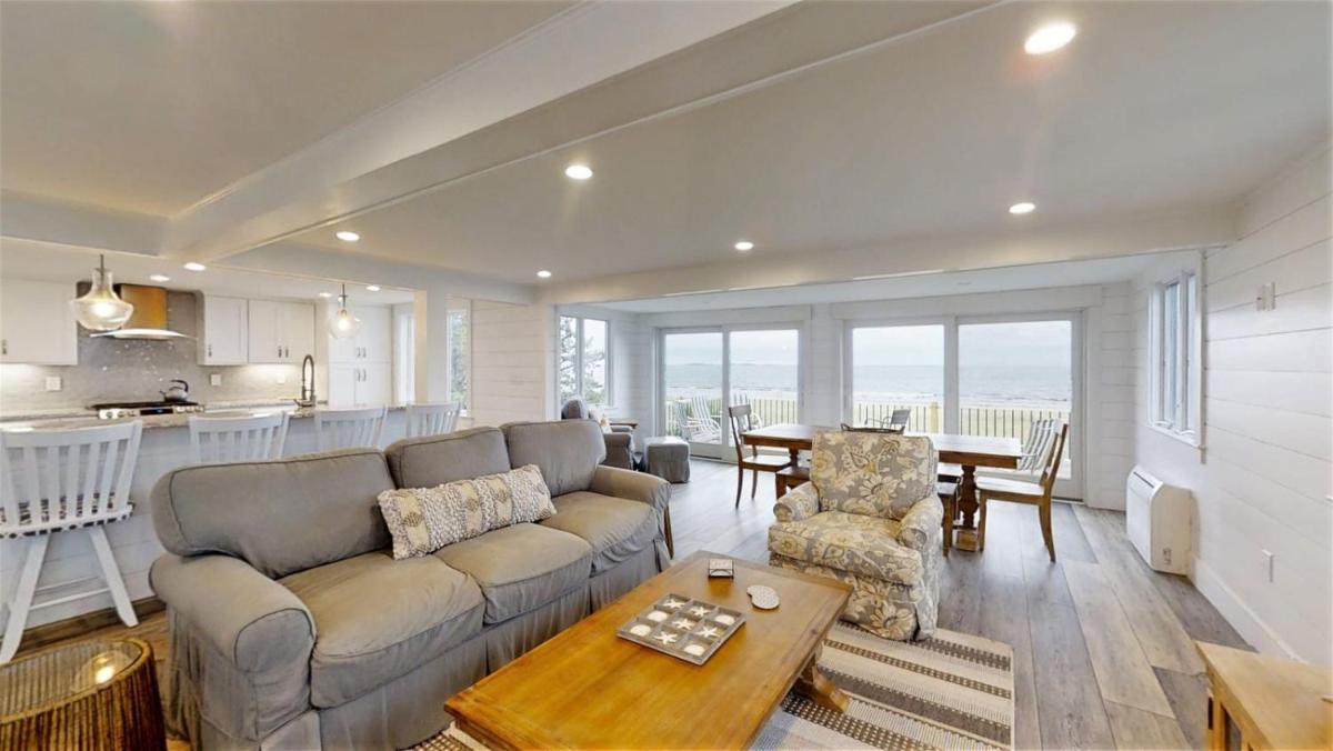 Nautical Point Luxury Oceanfront New Construction - Housity