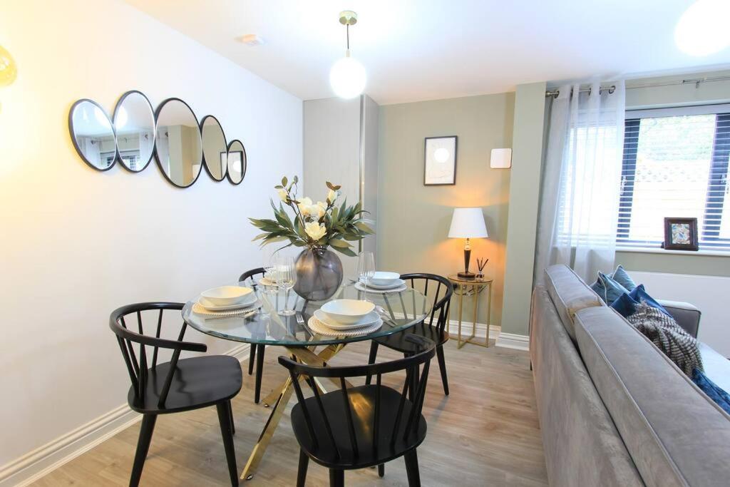 Cabot Mews Apartment 2 - Housity