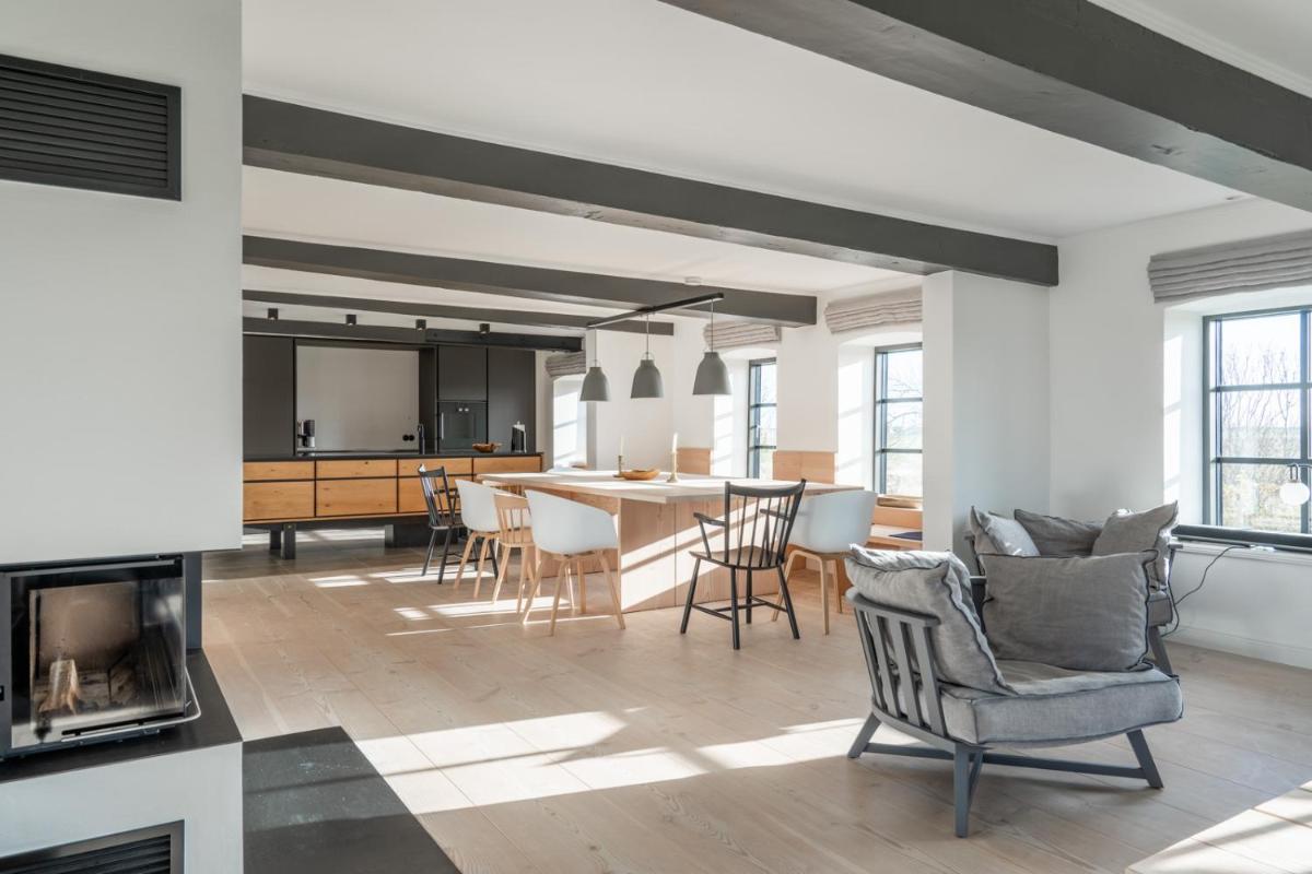 Rickmer's Hoff - Housity
