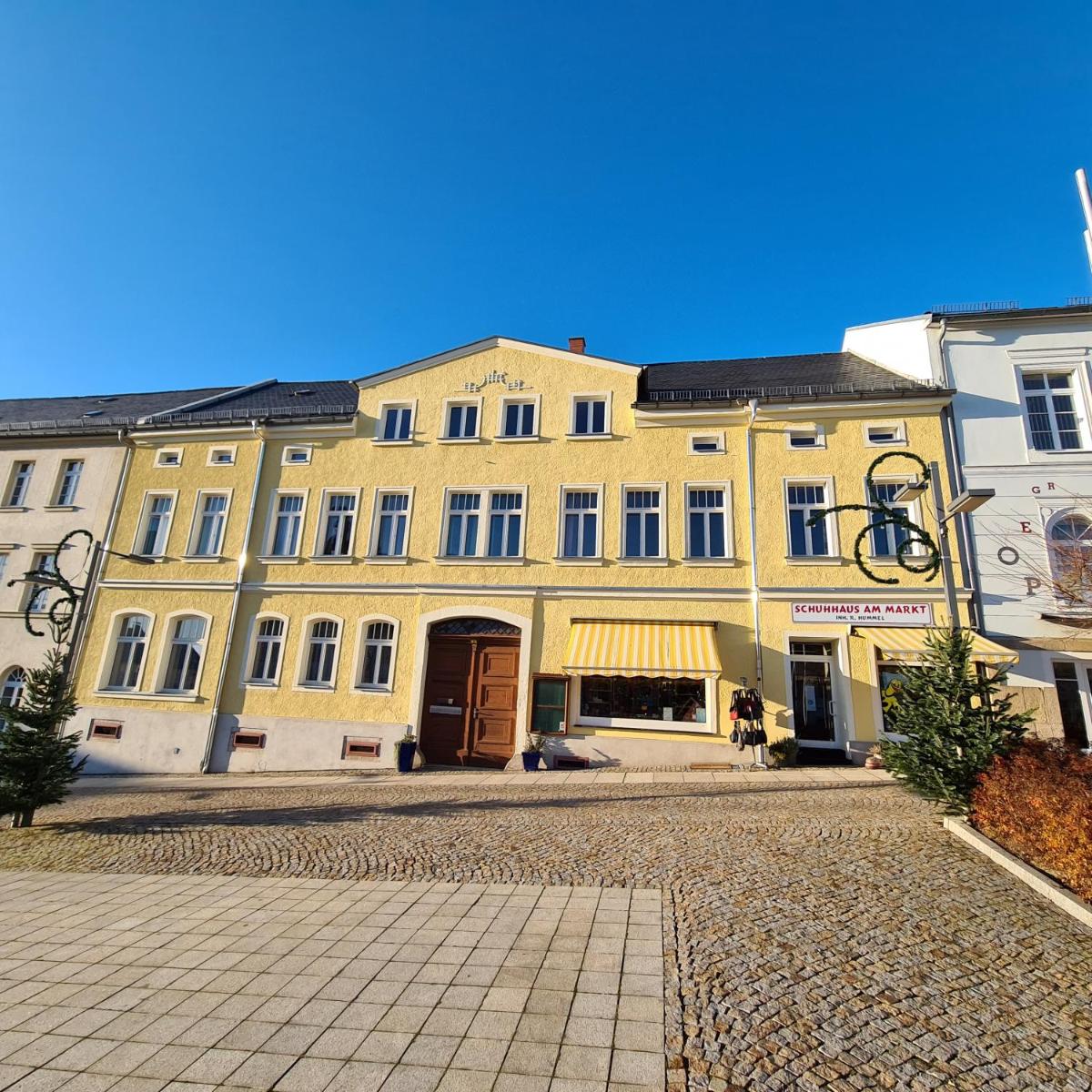 Gästezimmer Treuen - Bed & Breakfast - Housity