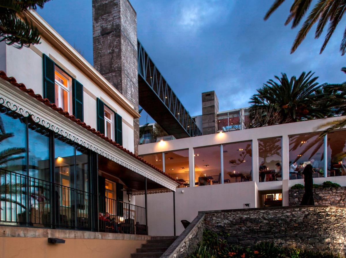 O edifício onde o hotel está situado