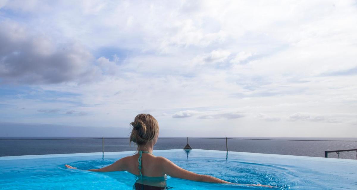A piscina em ou perto de Estalagem Da Ponta Do Sol