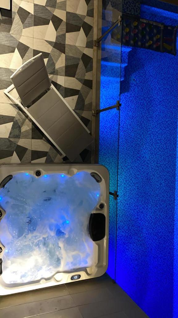 Luxury Rooftop Apartment in Netanya - Housity