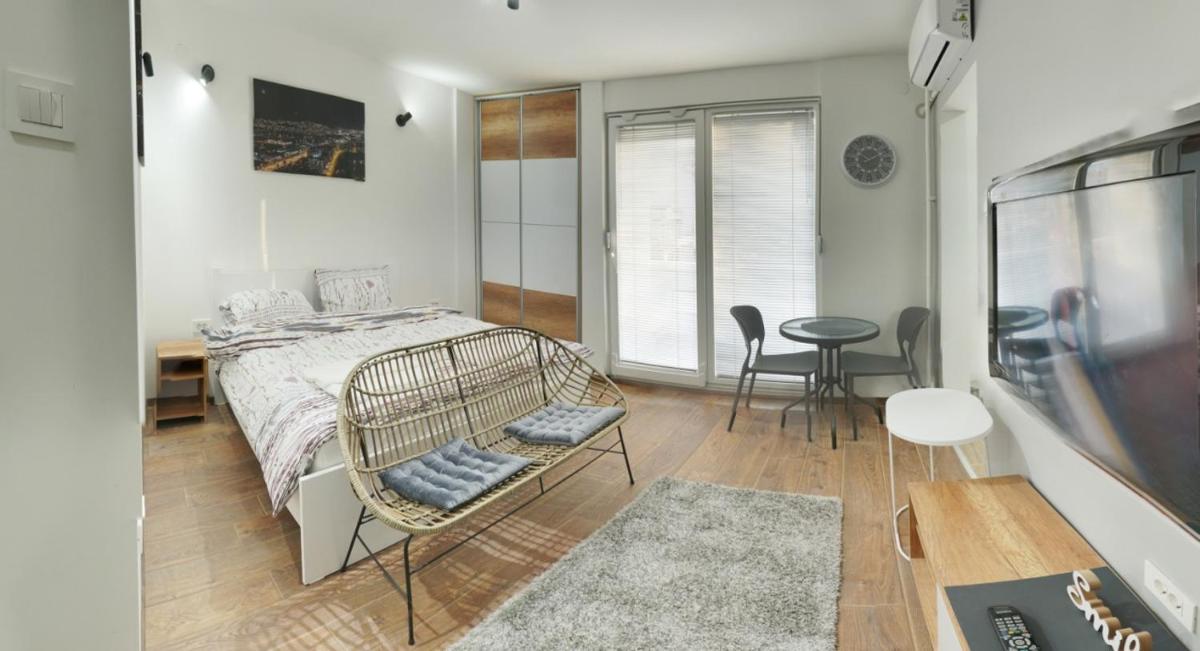 Bibi's Apartments - Housity