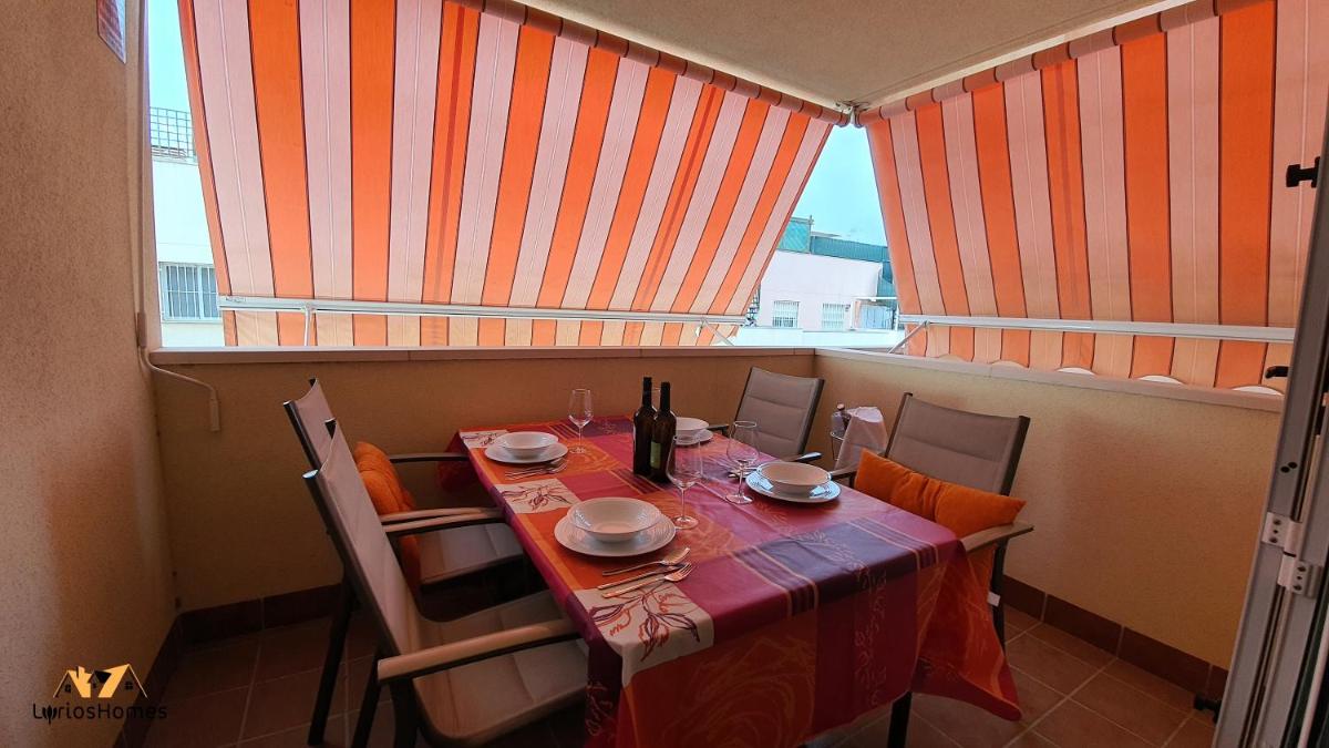 LyriosHomes Beach Roquetas de Mar , Piscina y parque infantil - Housity
