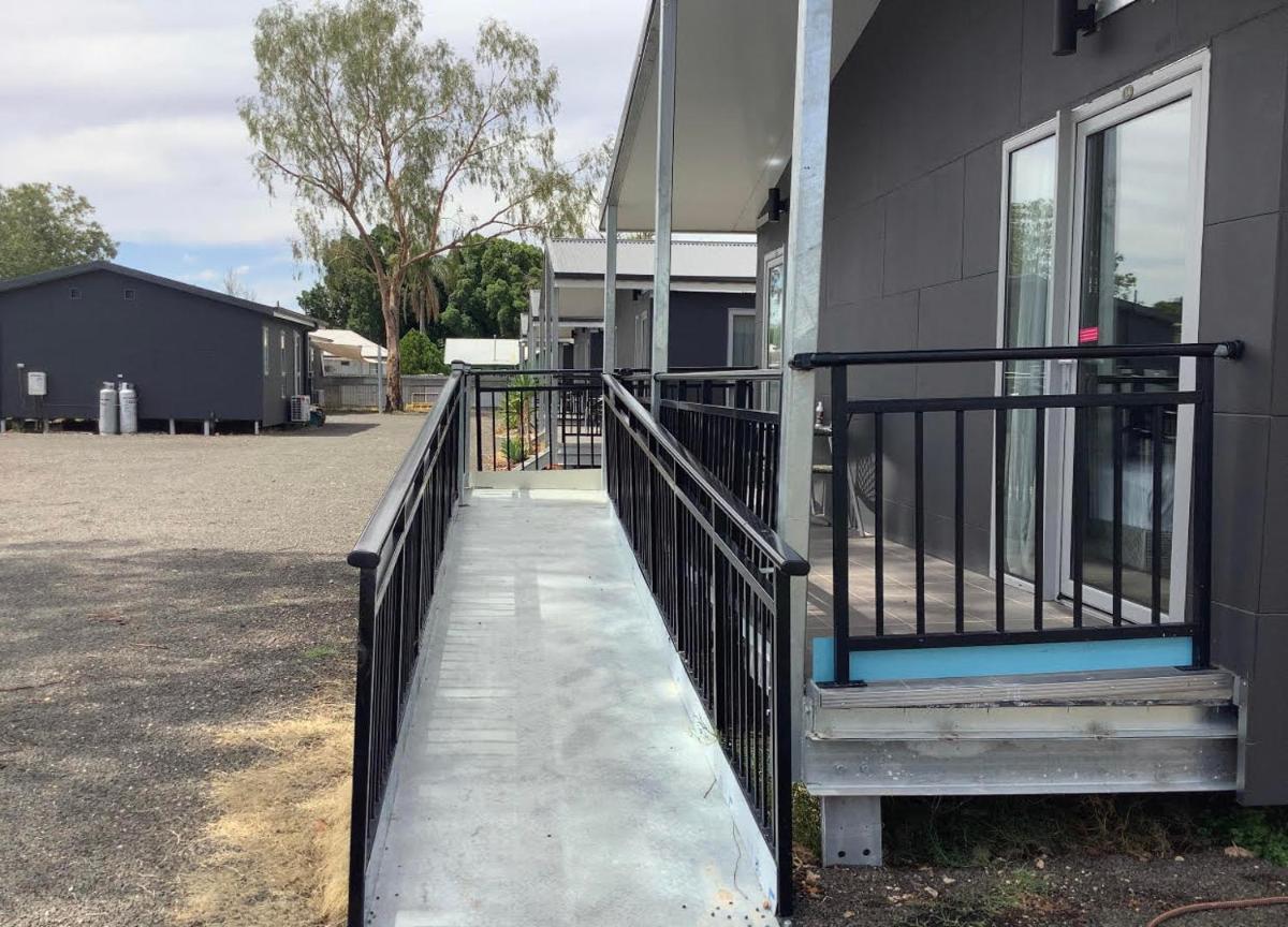 Sunshine Gardens Bourke Resort - Housity