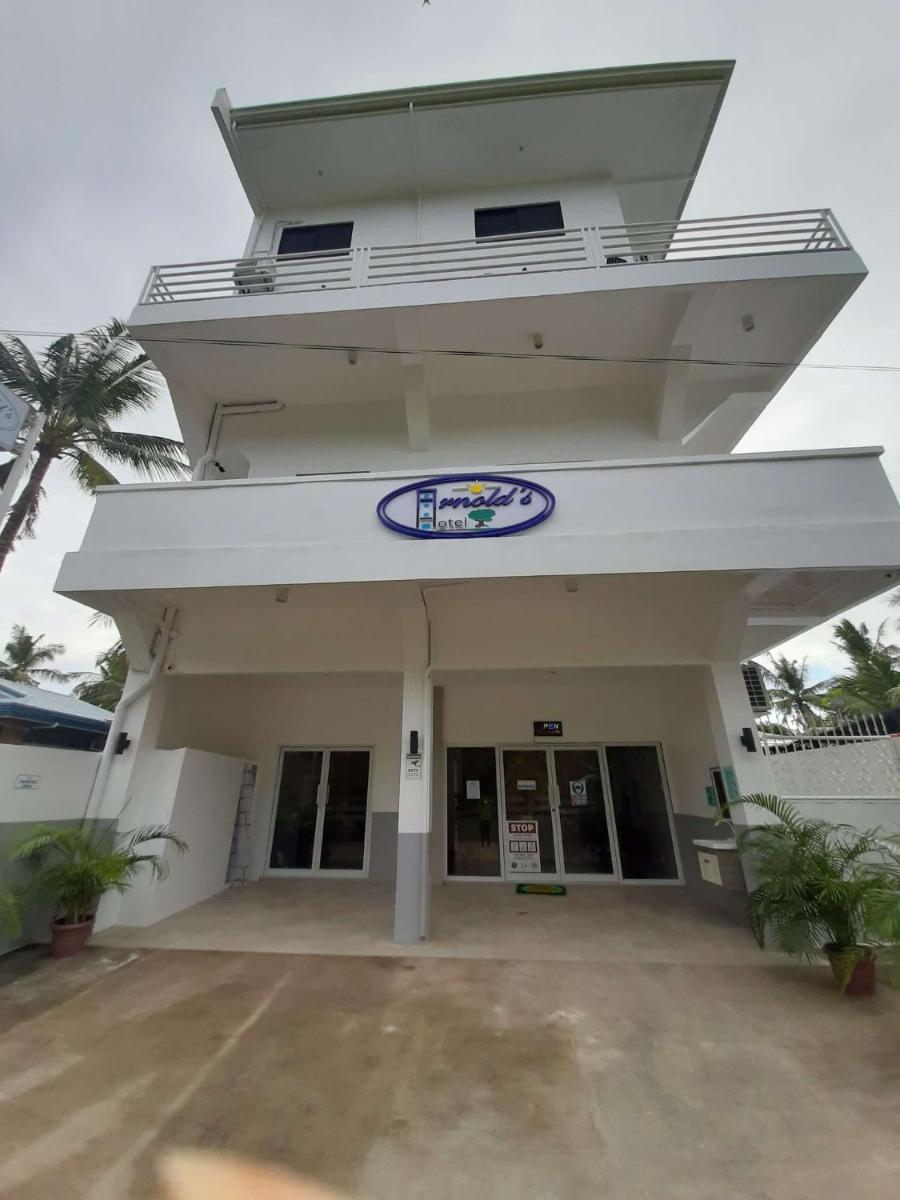 ARNOLD'S HOTEL - Housity