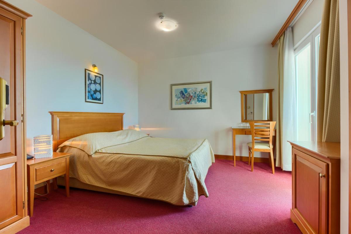Hotel Villa Dvor - Hizvo