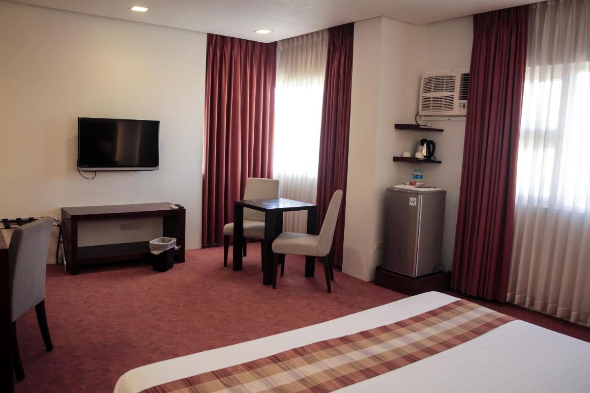 Casablanca Suites Near Airport - Housity