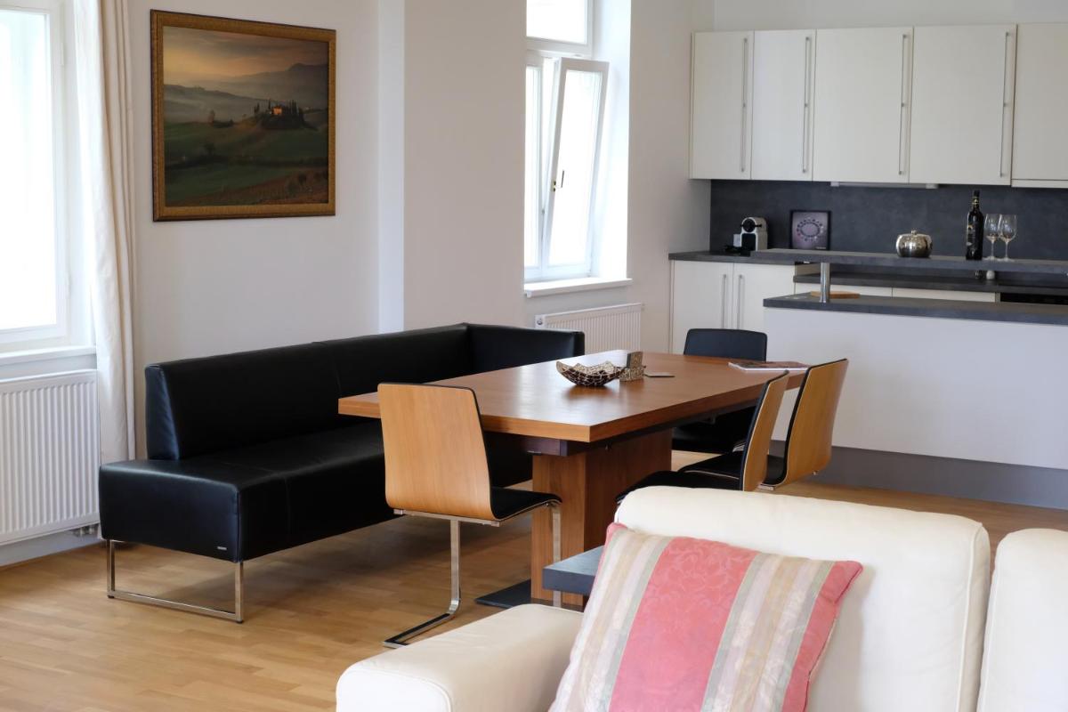 Kolonada Luxury 3 bedroom apartment Manes - Housity