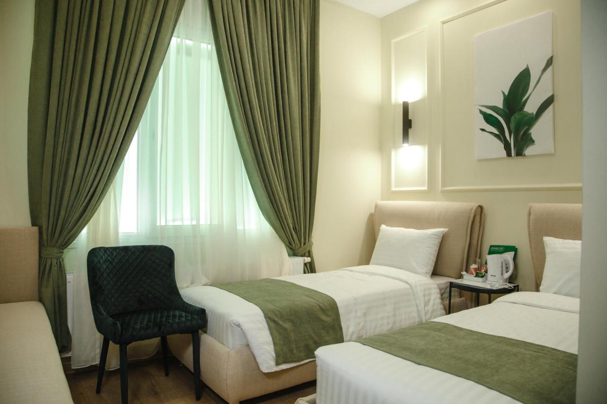 Dream Hotel - Housity