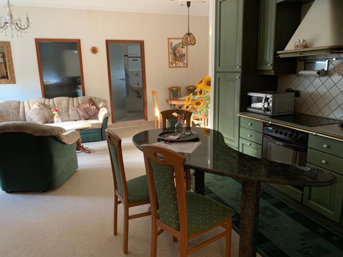 Ferienwohnung Anke Huhn - Housity