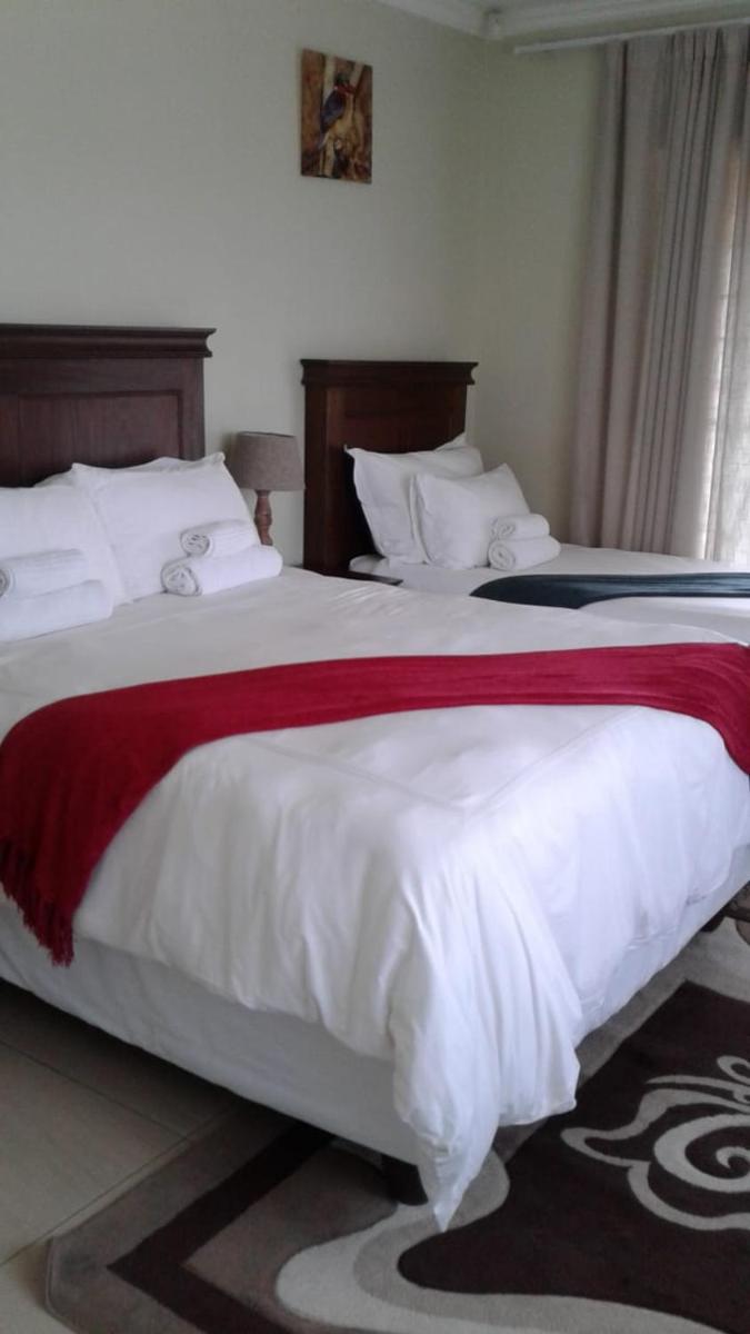 Vinolux Guest House - Housity