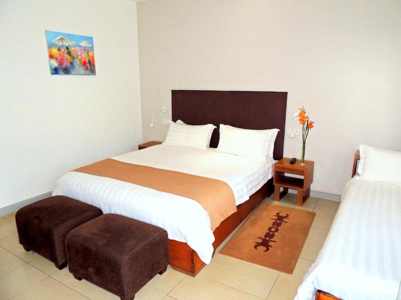 Plumeria Hotel - Housity