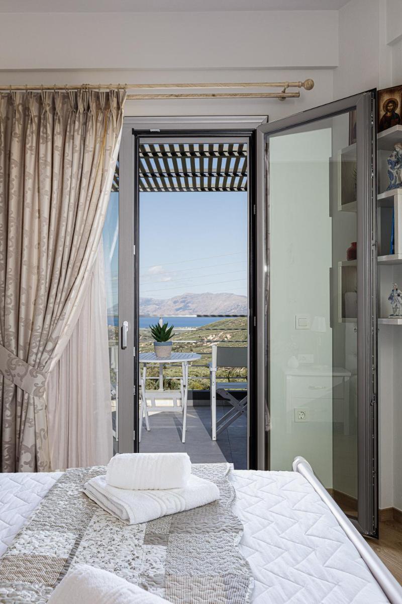 Suitetrails - Villa Chryssi