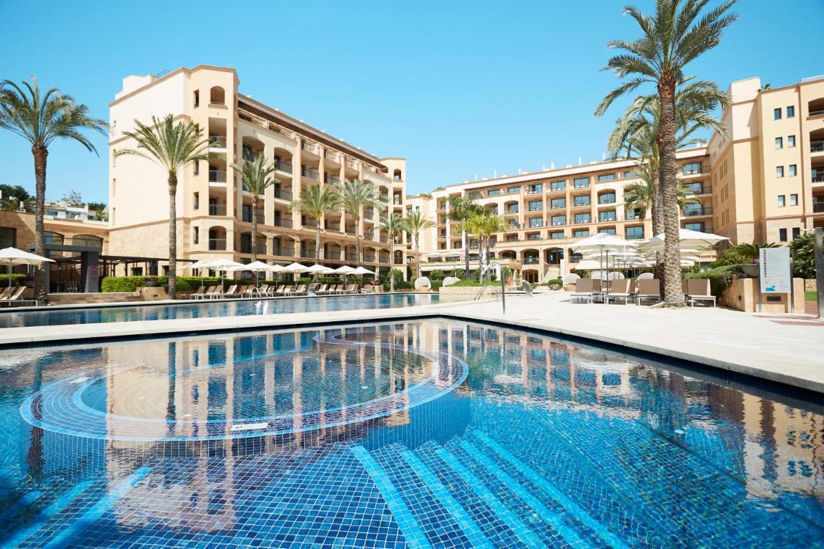Piscina en o cerca de Insotel Fenicia Prestige Suites & Spa