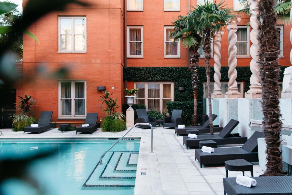 Mansion on Forsyth Park - Housity