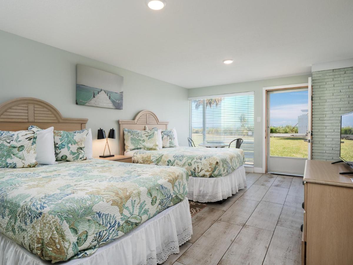 Sea Aire Oceanfront Inn - Housity
