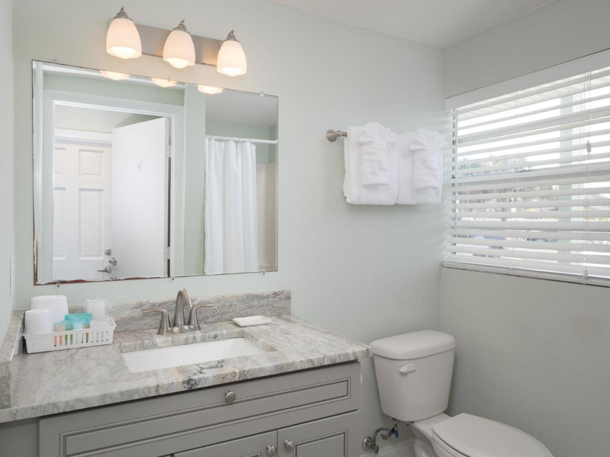 Sea Aire Oceanfront Inn - Housity