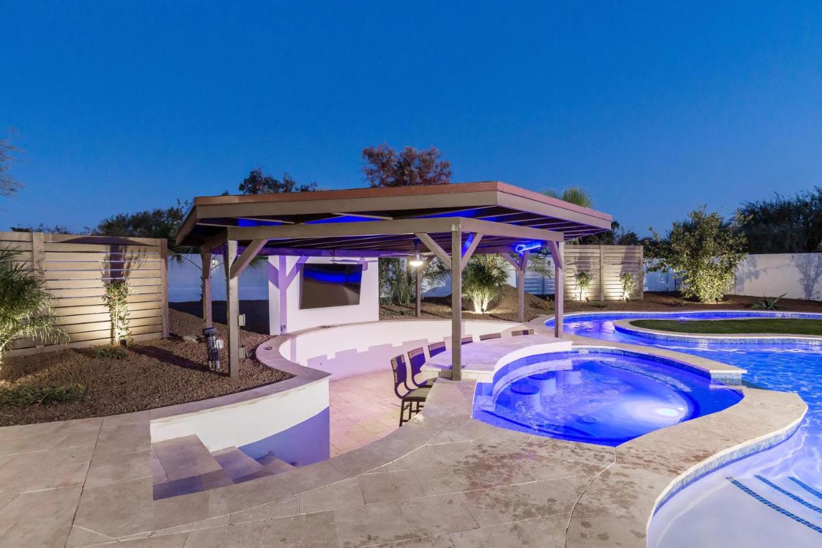 Scottsdale - 12651 N 65th Place - LUXE - Housity