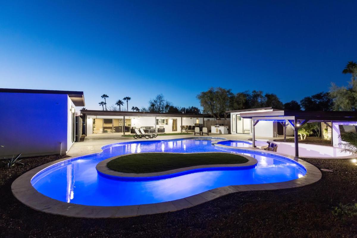 Scottsdale - 12651 N 65th Place - LUXE - Housity