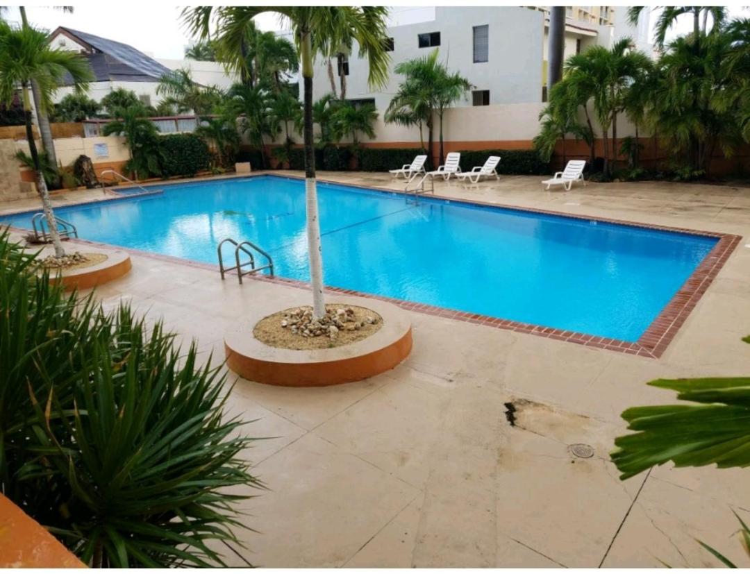 Beautiful remodeled condominiun with an impecable view to the beach and city avenues walk distance to the beach - Housity