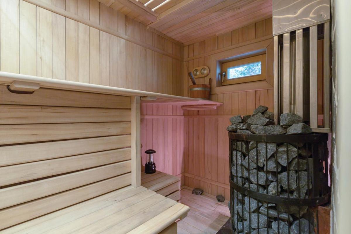 Forest Hut Podvežak With Finnish Tub - Happy Rentals - Housity