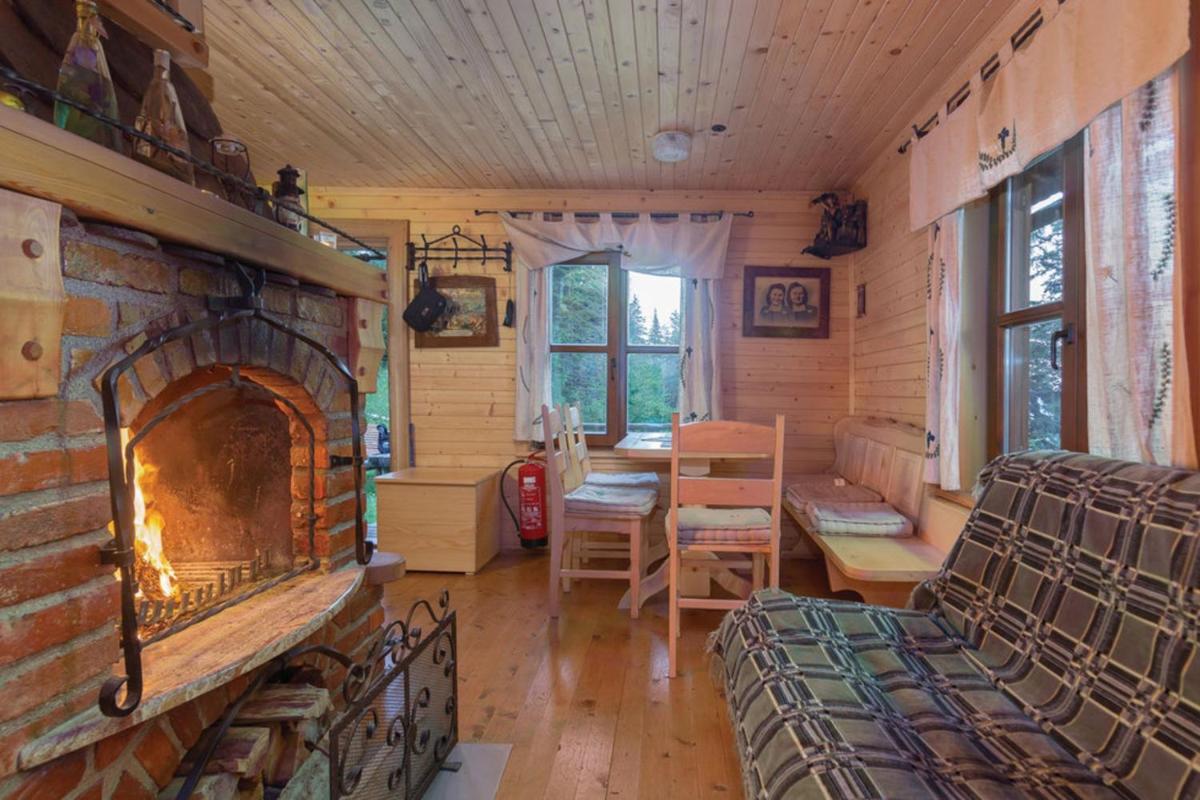 Forest Hut Podvežak With Finnish Tub - Happy Rentals - Housity