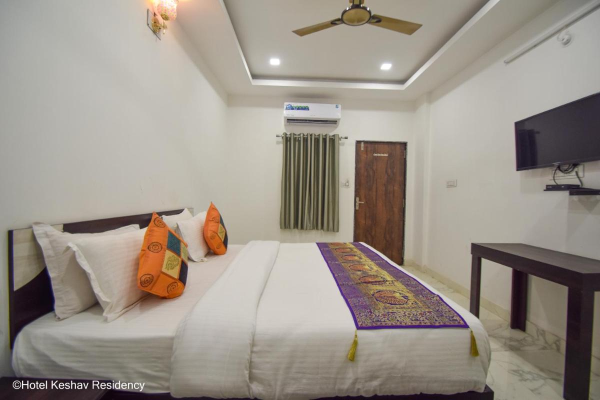 Hotel Keshav Residency - Housity