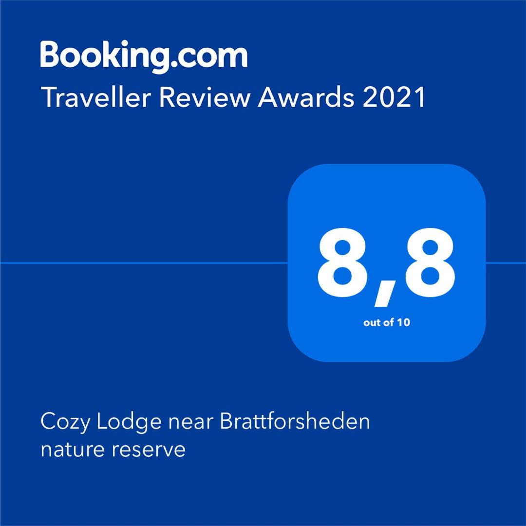 Cozy Lodge near Brattforsheden nature reserve - Housity