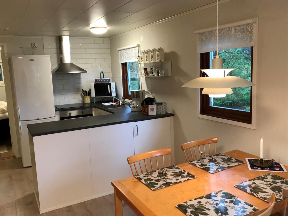 Suitetrails - Stuga i naturskönt område på västra Tjörn