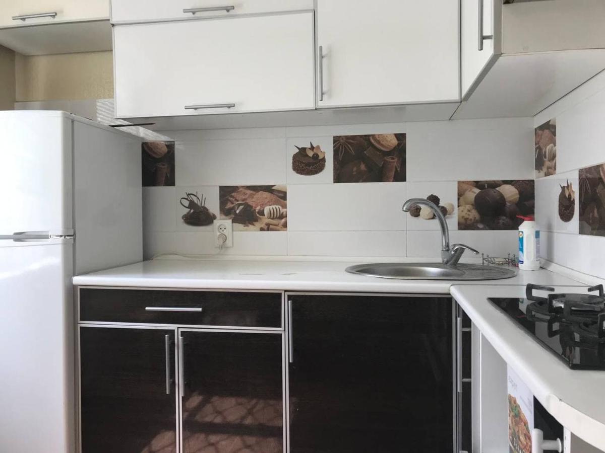 Apartment Geroev Truda - Housity