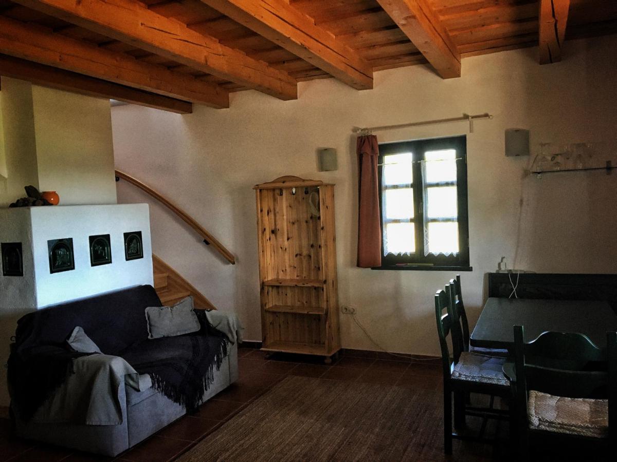 Somlo Wineshop Guesthouse - Housity