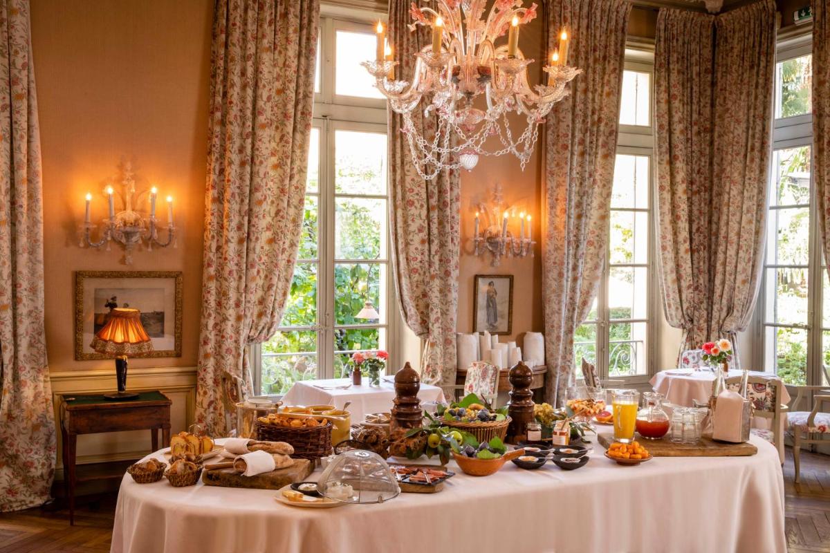 Nourriture dans l'hôtel ou à proximité