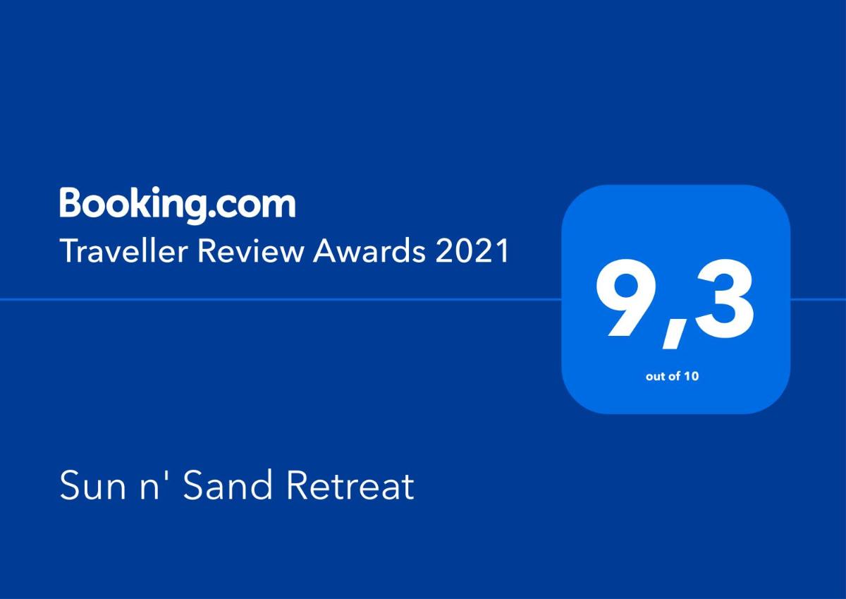 Sun n' Sand Retreat - Housity