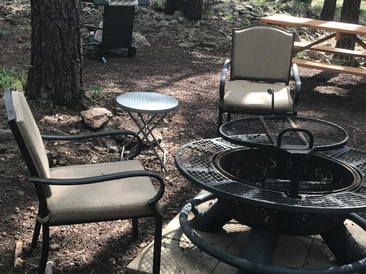 Grand Canyon Cottage at Historic Wrigley Ranch with Horseback Riding & Shooting - Housity