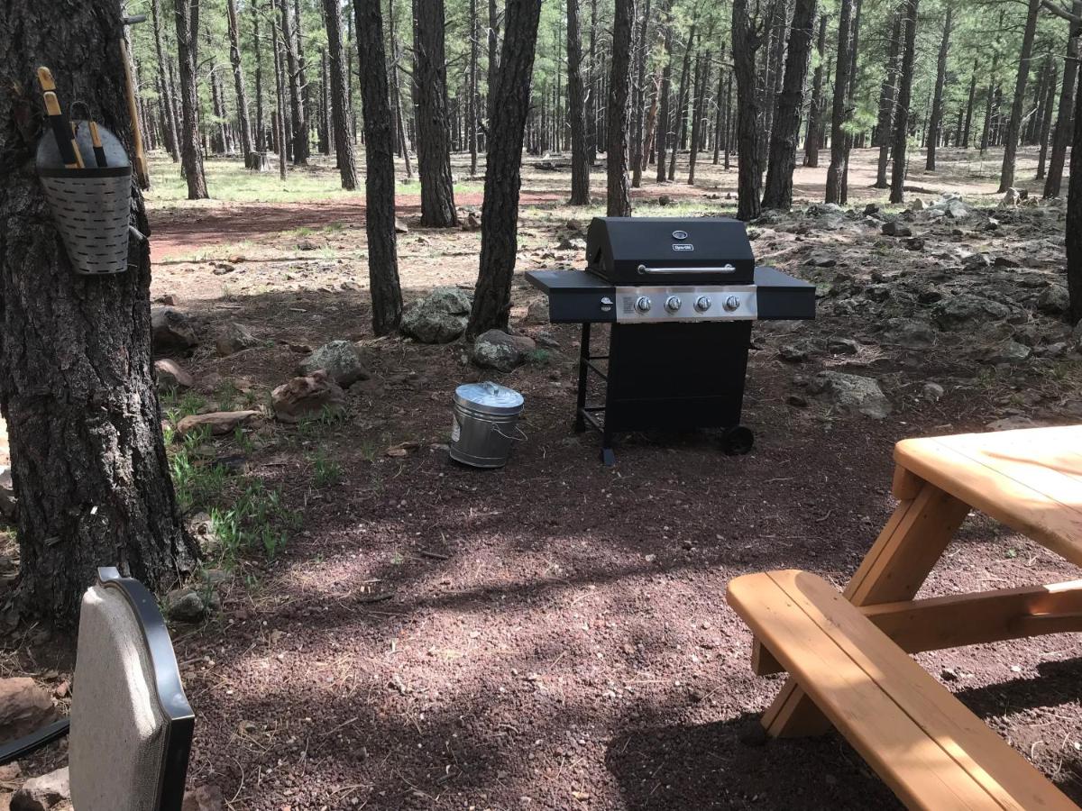 Grand Canyon Cottage at Historic Wrigley Ranch with Horseback Riding & Shooting - Housity
