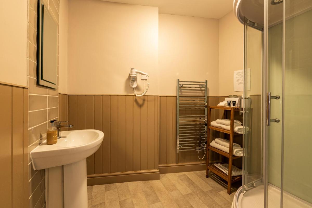 Swan Hotel - Housity