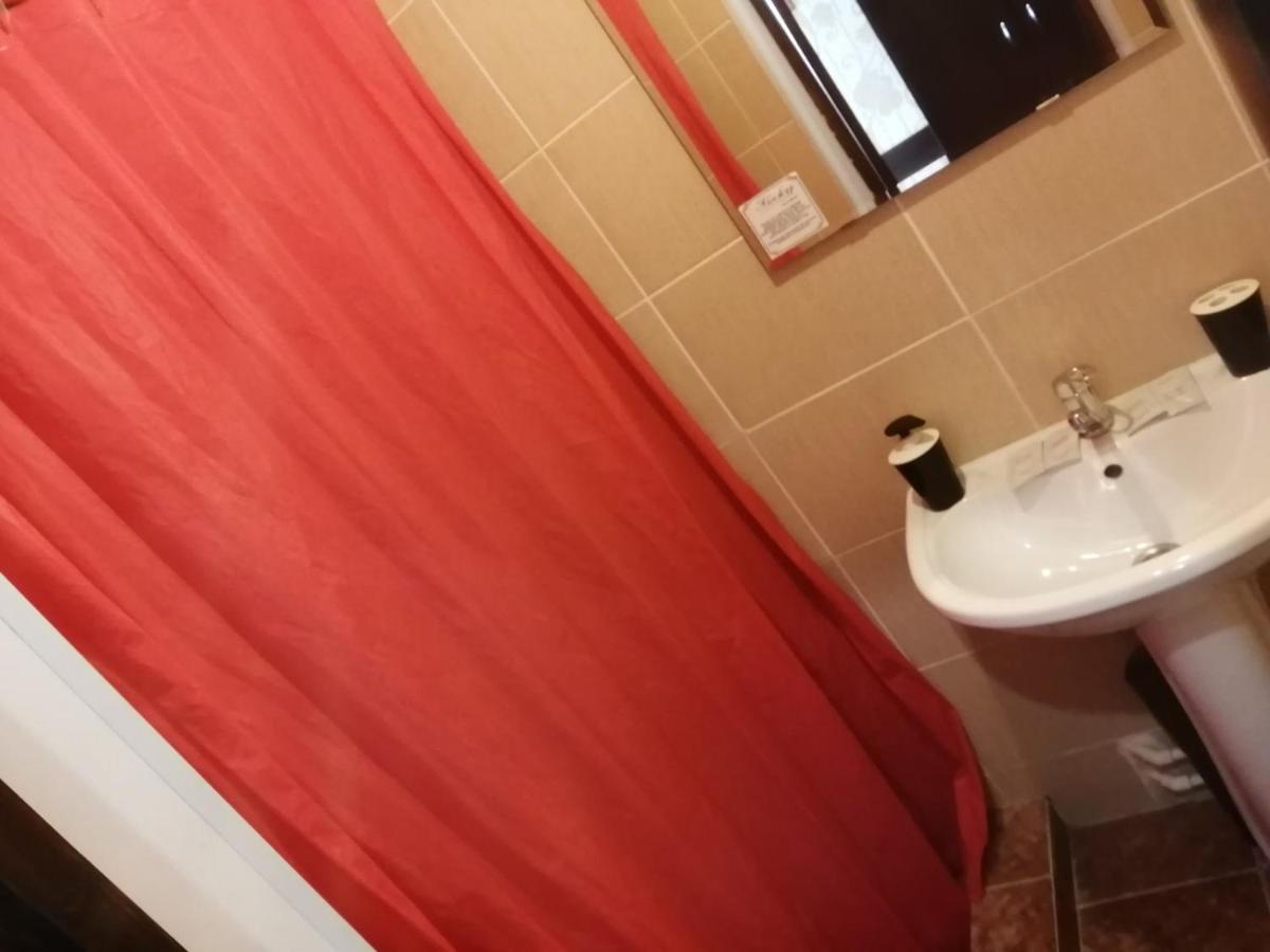 Hotel Abazhur-ZURO - Housity