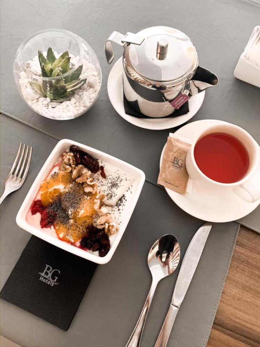 Comida en o cerca de este hotel