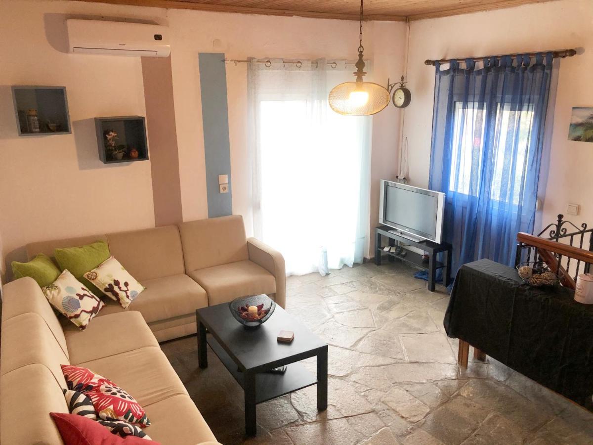 Seaside Villa - Housity