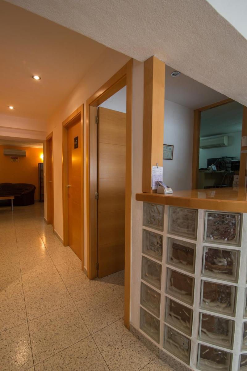 Hotel Reig - Housity