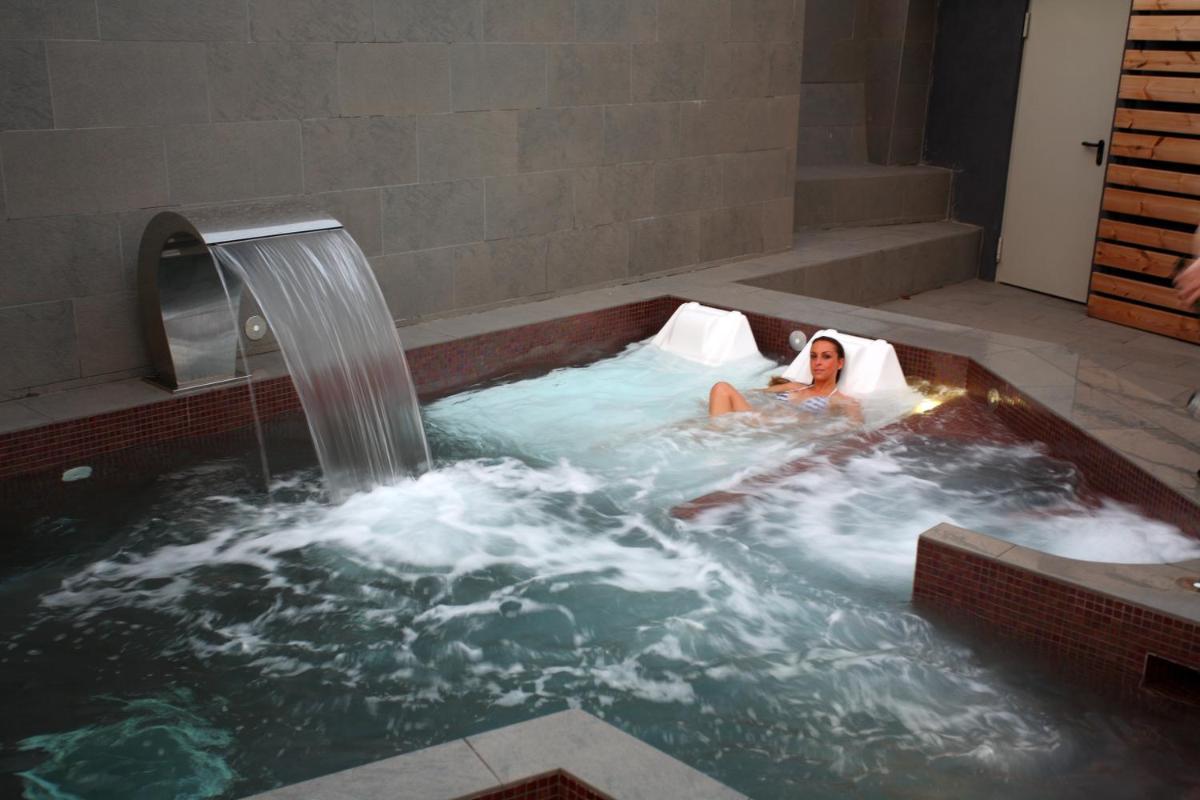 Imagen de la galería de Hotel Thalasso Cantabrico Las Sirenas 4 Superior, en Viveiro