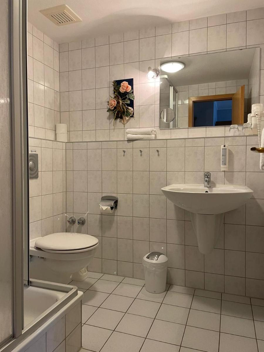 Hotel & Restaurant Landgasthaus Zander - Housity